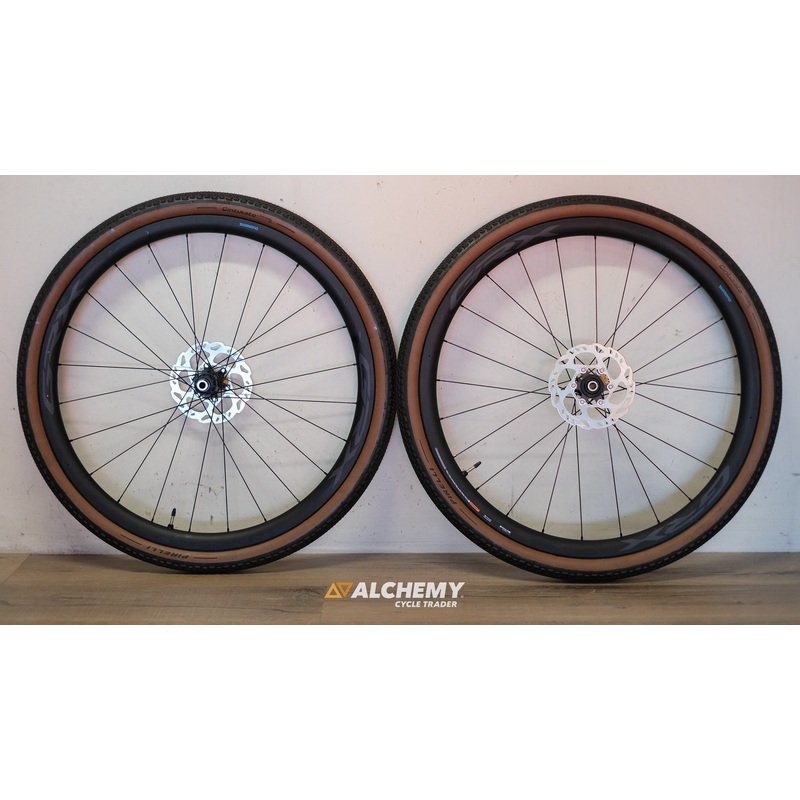 Shimano GRX WH-RX870 Carbon Wheelset
